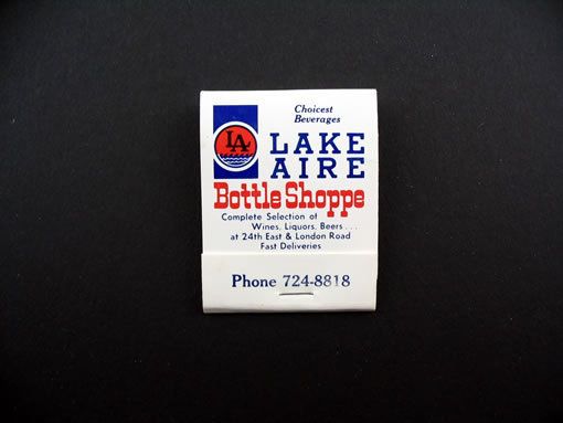 Lake Aire Bottle Shoppe & Motel Duluth MN matchbook  