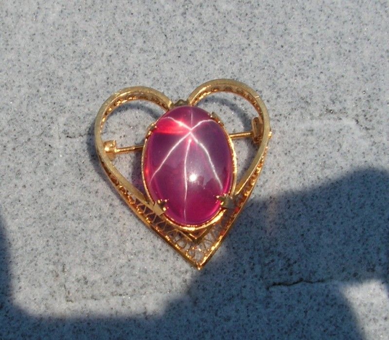 LINDE LINDY STAR RUBY CREATED SAPPHIRE VINTAGE GF PIN  